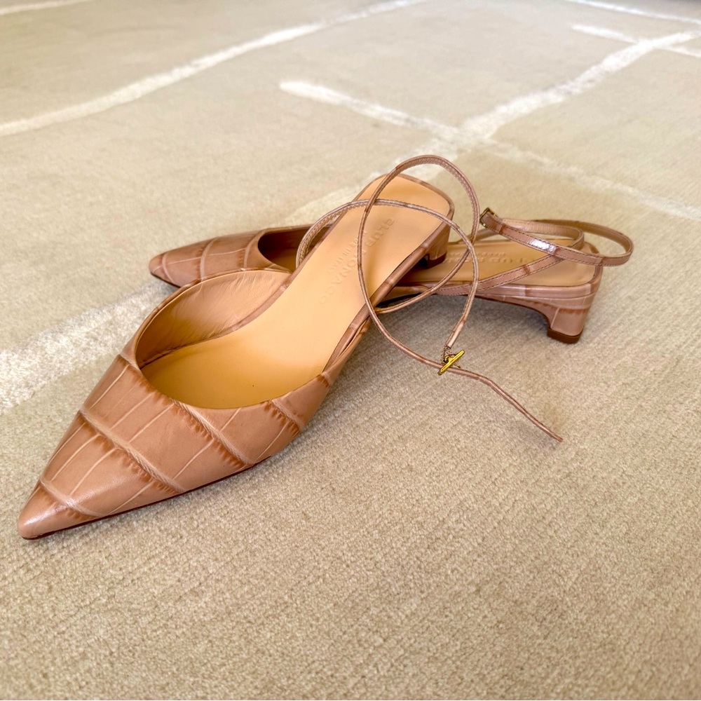 Elegant Tan Women's Shoes